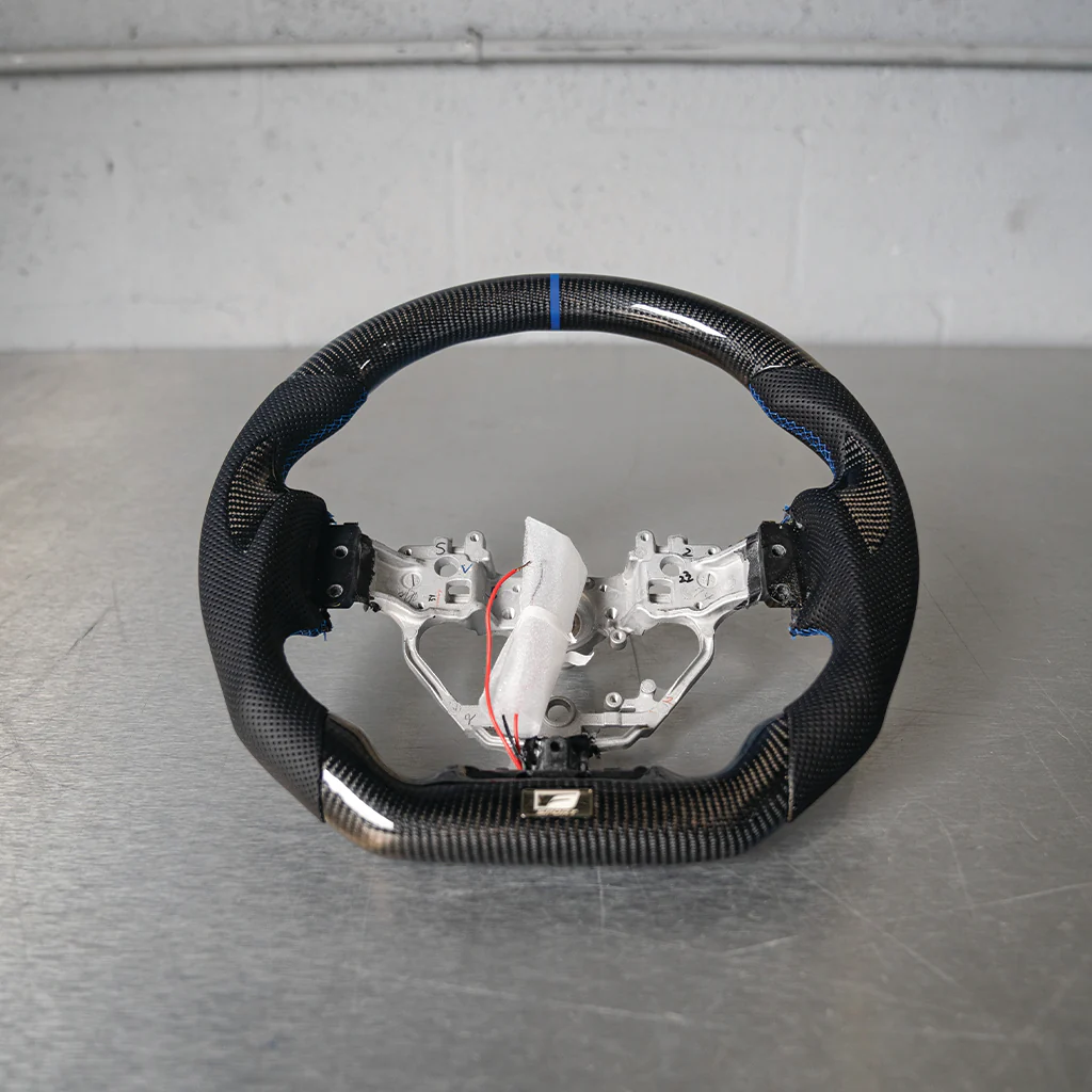 Lexus IS F-Sport, Base Model NIA Steering Wheel 2006-2013 in Carbon Fiber with Inserts - Image 7