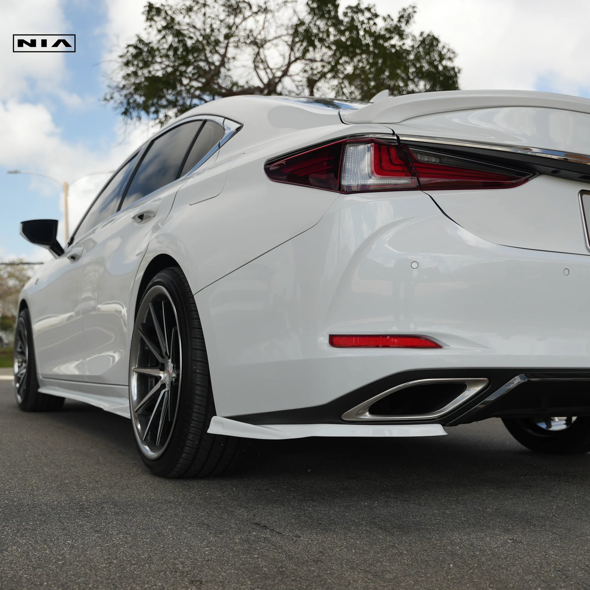 Lexus ES Base Model, F-Sport NIA rear lip spats bodykit 2019-2025 in ABS - Image 6
