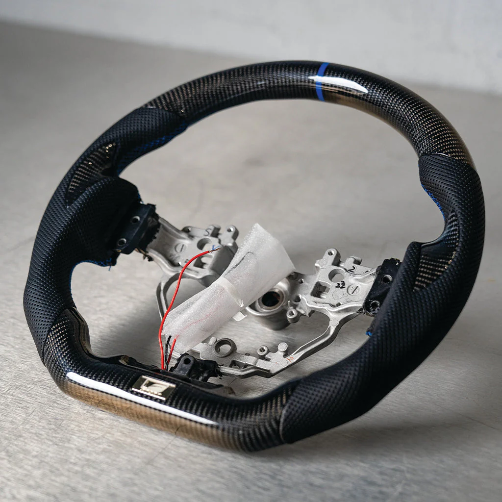 Lexus IS 2006-2013 F-Sport Carbon Fiber Steering Wheel With Inserts - Image 5