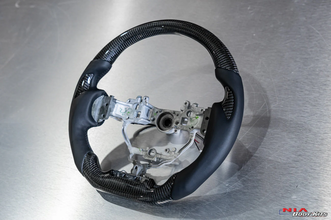 Lexus IS 2017-2020 Carbon Fiber Steering Wheel With Inserts - Image 5